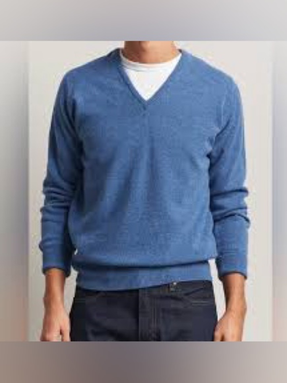 Hudson Bay merino wool Classic Men's Sky Blue V-Neck Sweater